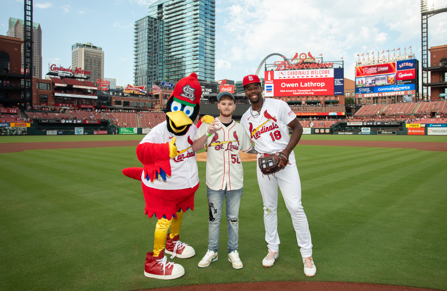 St. Louis Cardinals and Mid-America Transplant Team Up to Create